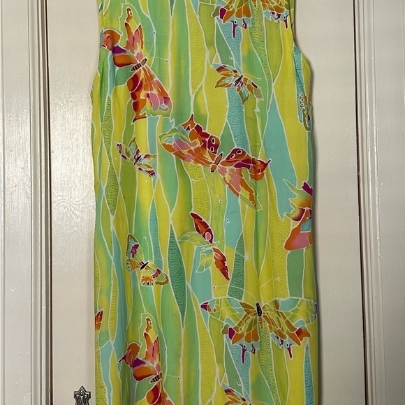 Mango Bay Tunic Novelty Butterflies with Sequins V-Neck w/ Small Side Slit Sz XL - Picture 3 of 9